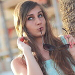 Mnenja strank morajo biti vsaj tri